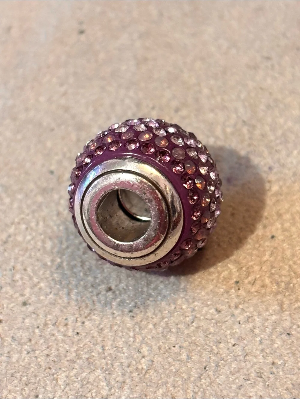 Brighton Cupid’s Kiss Super bead in 3 shades of Purple Ombré effect Big! Retired